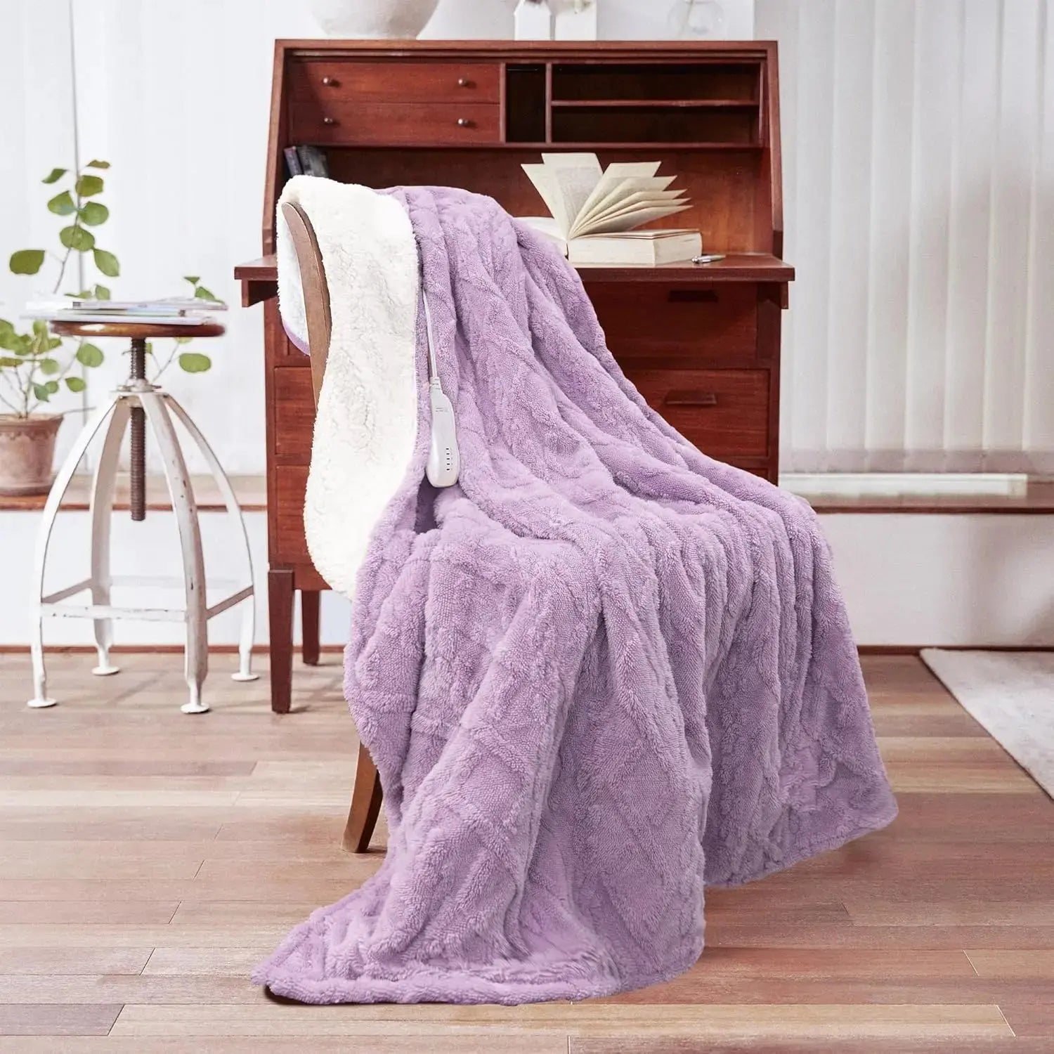 Soft Electric Heated Throw Blanket, 50x60 Inches, 5 Heat Levels with Auto-Off, Machine Washable in Purple - Drovia